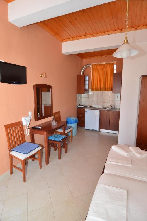 Avra Apartments Limenaria  Rum bild